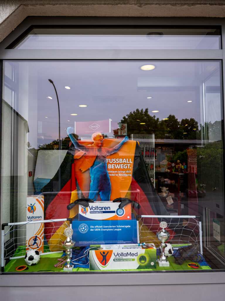 Schaufenster der Schöffen-Apotheke